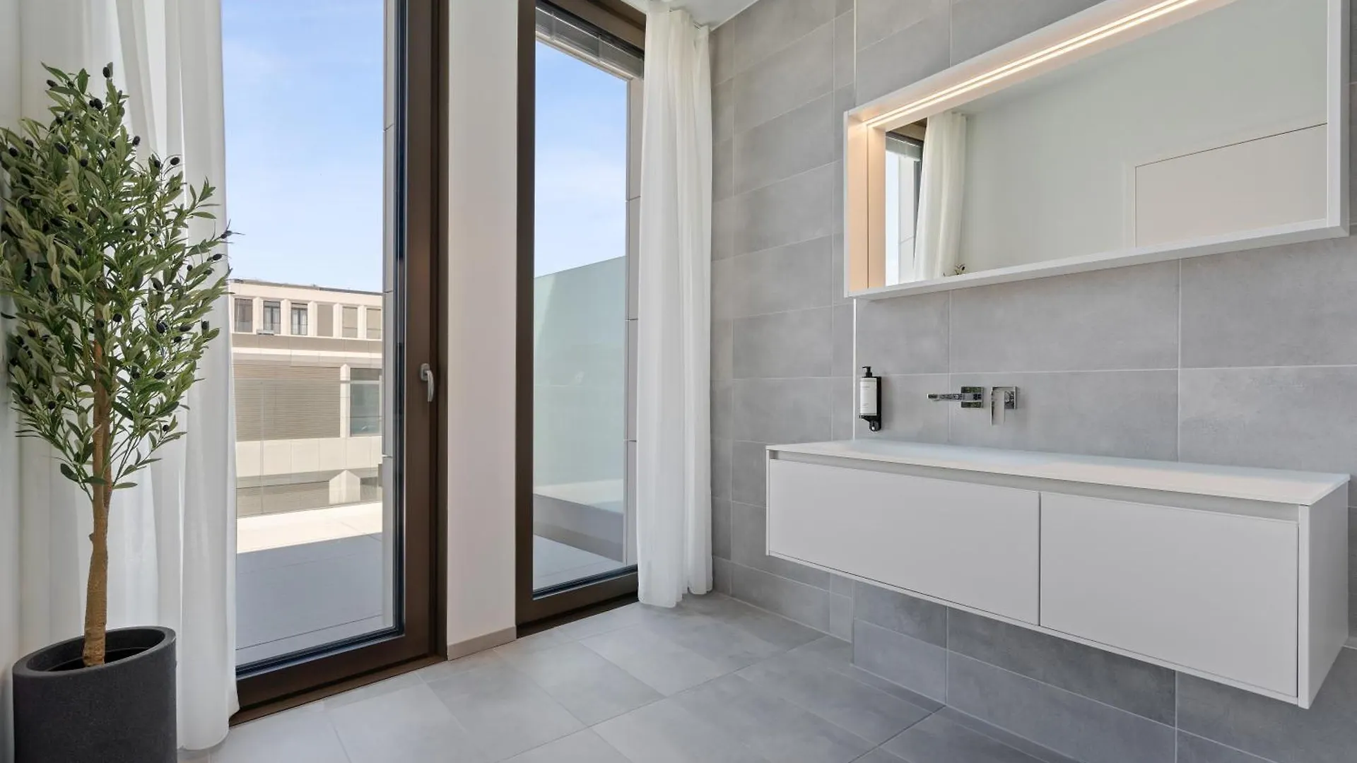 Appartement Voya Residence Zenit Royal - Luxury Apart Hotel Rooftop Views & Concierge Luxembourg
