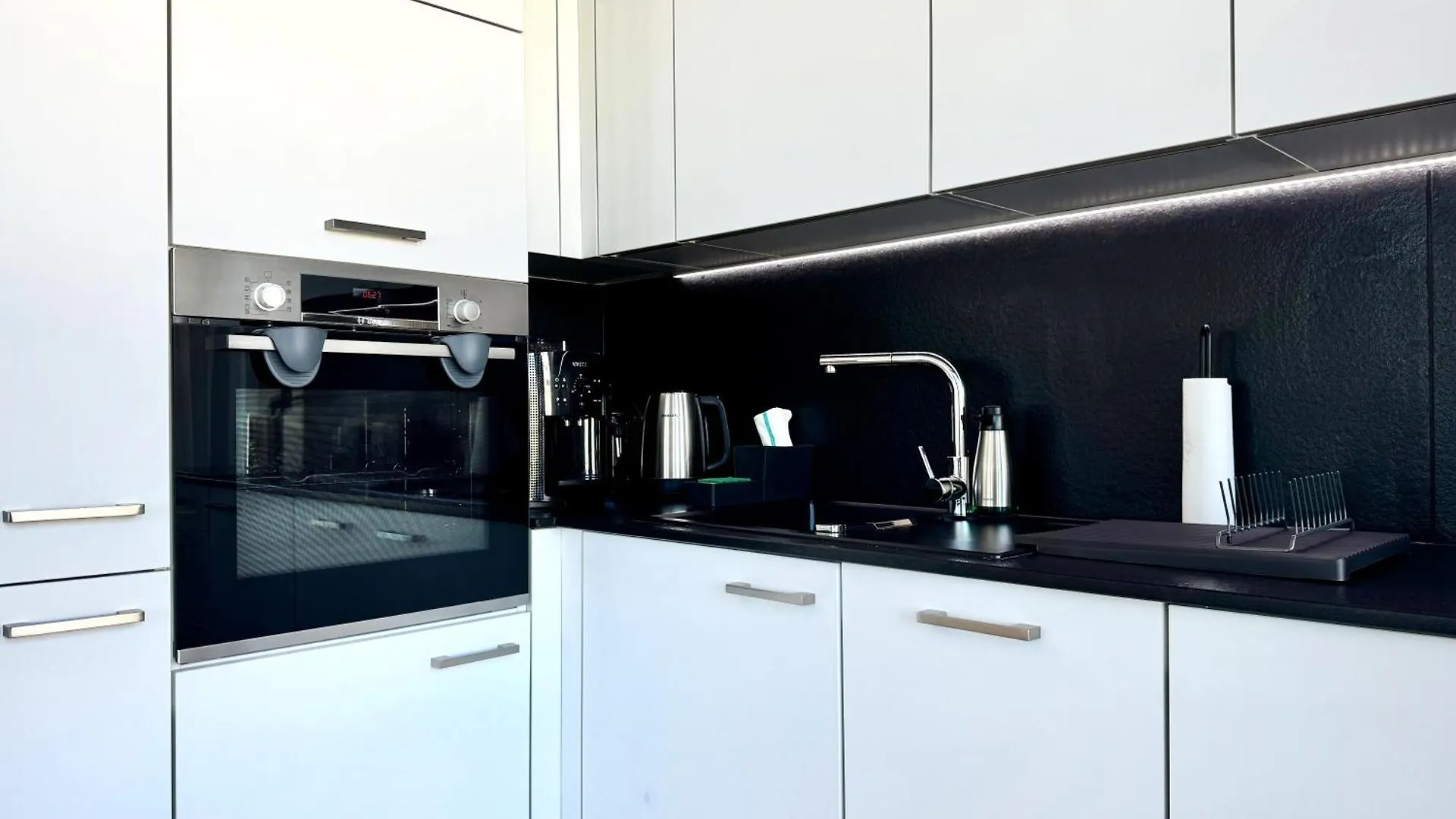 Voya Residence Zenit Royal - Luxury Apart Hotel Rooftop Views & Concierge Luxembourg 0*,  Luxembourg