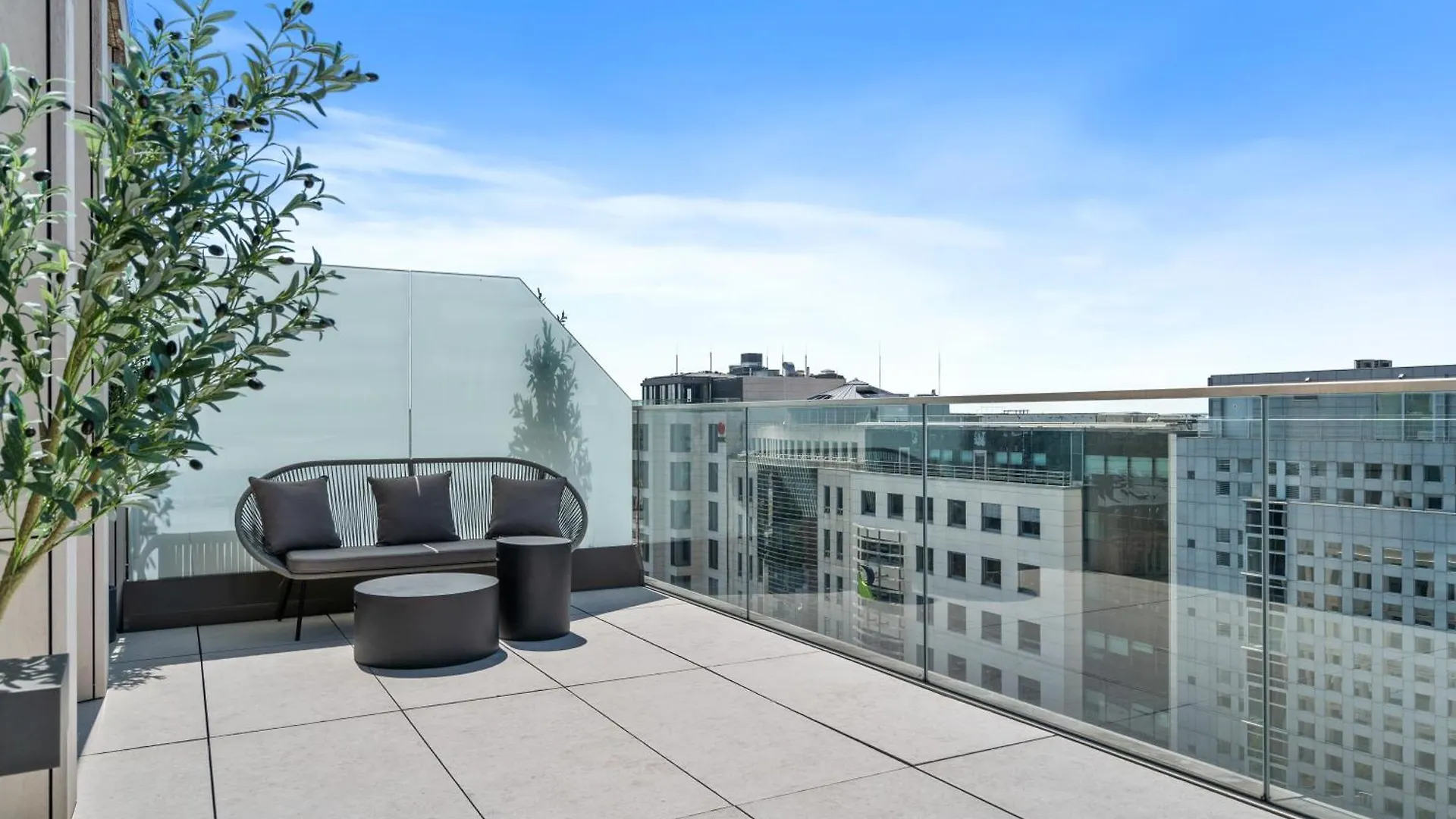 Voya Residence Zenit Royal - Luxury Apart Hotel Rooftop Views & Concierge Luxembourg 0*,  Luxembourg