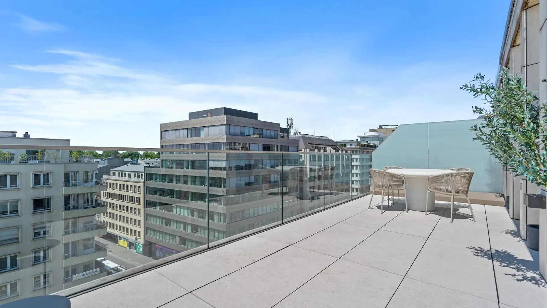 Appartement Voya Residence Zenit Royal - Luxury Apart Hotel Rooftop Views & Concierge Luxembourg