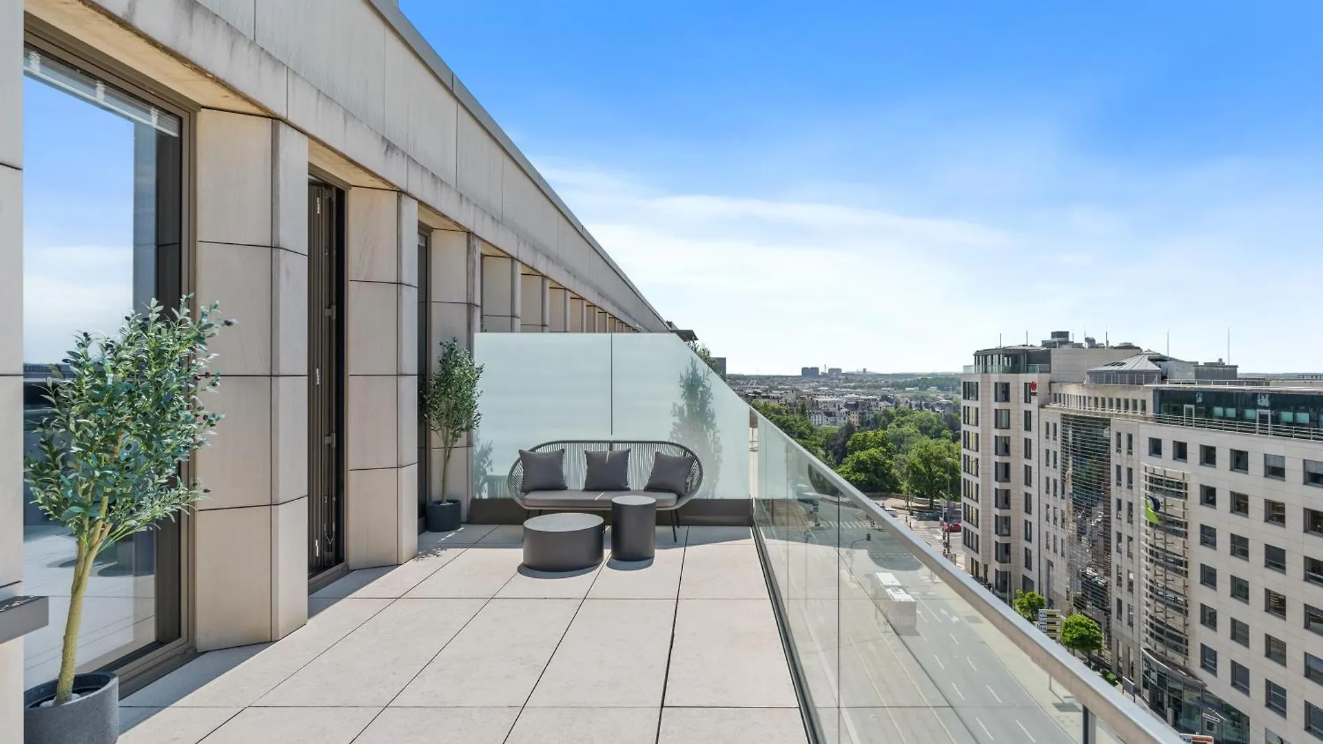 Voya Residence Zenit Royal - Luxury Apart Hotel Rooftop Views & Concierge Luxembourg 0*,