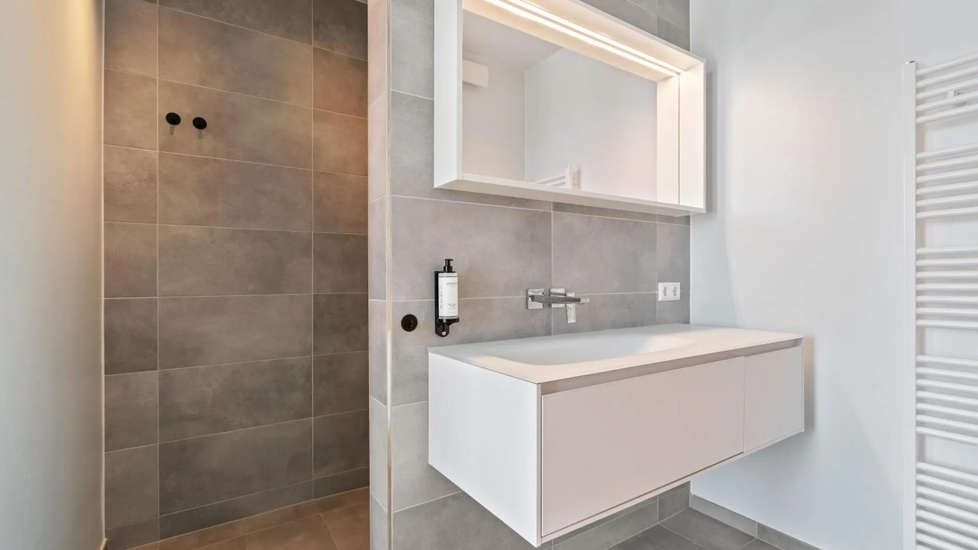 Appartement Voya Residence Zenit Royal - Luxury Apart Hotel Rooftop Views & Concierge Luxembourg
