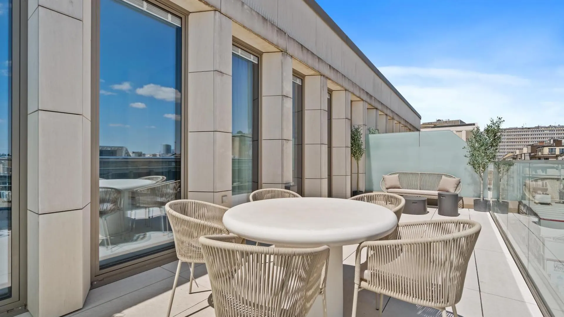 Voya Residence Zenit Royal - Luxury Apart Hotel Rooftop Views & Concierge Luxembourg 0*,  Luxembourg